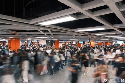 五一假期广州地铁日均客流近千万