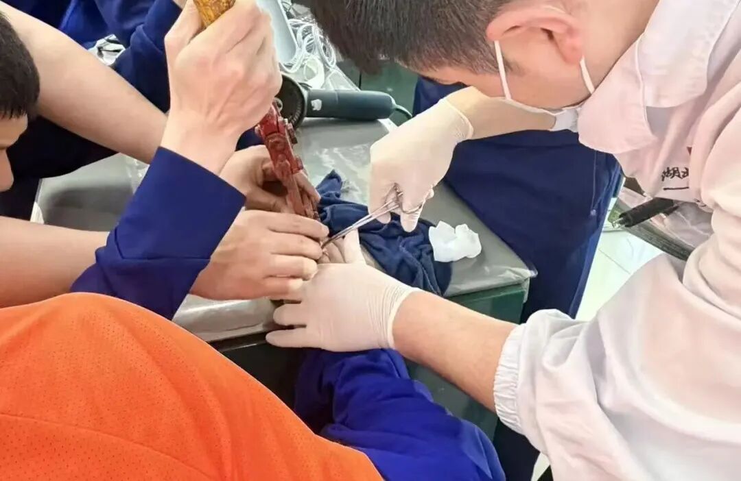武汉20岁男生赶考途中发生意外，紧急提醒：这种不离手的小东西可能造成大伤害