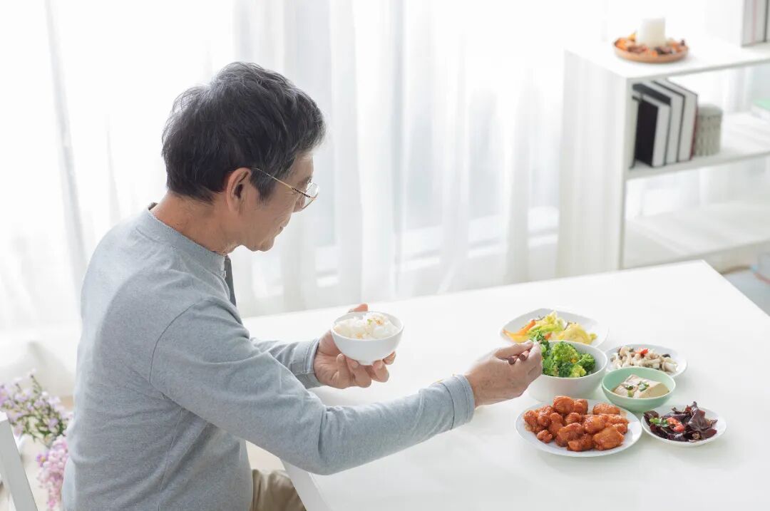 空腹抽血，喝水算不算破坏？很多人意外！检验科医生权威解答️