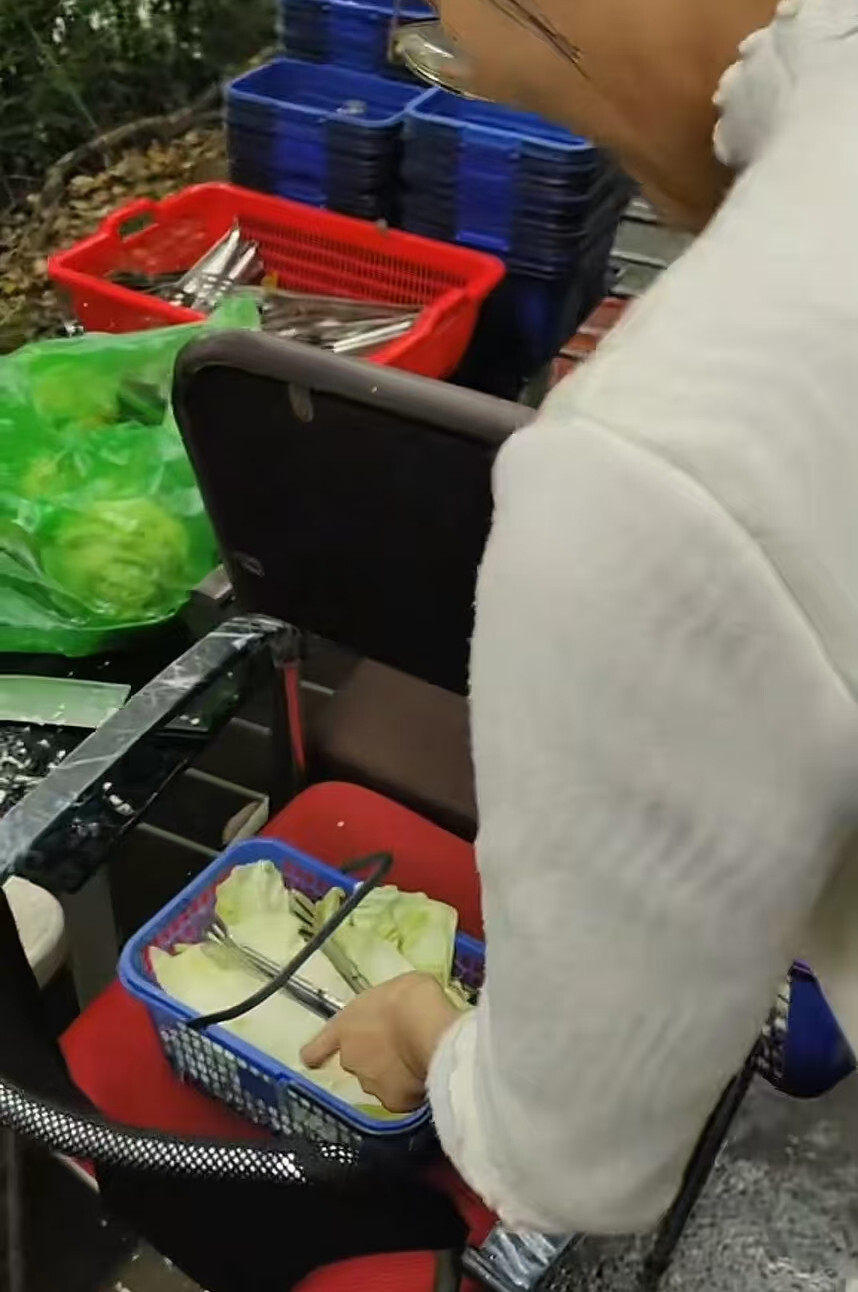 咸宁一动物园因长沙游客点赞走红，00后园长谈爆火：动物还是少，还有很多地方要改进