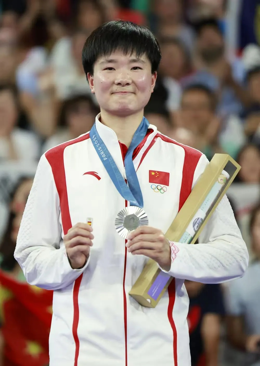 何冰娇、钱天一拟退役，二人均选择自主择业，各自获70余万元一次性补偿金