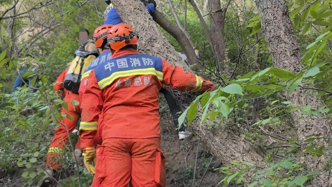 五一假期期间 门头沟消防处置多起山岳救援警情