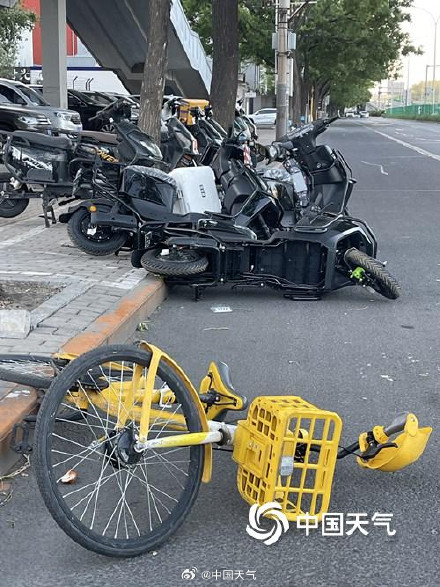 北京局地风力达到11级