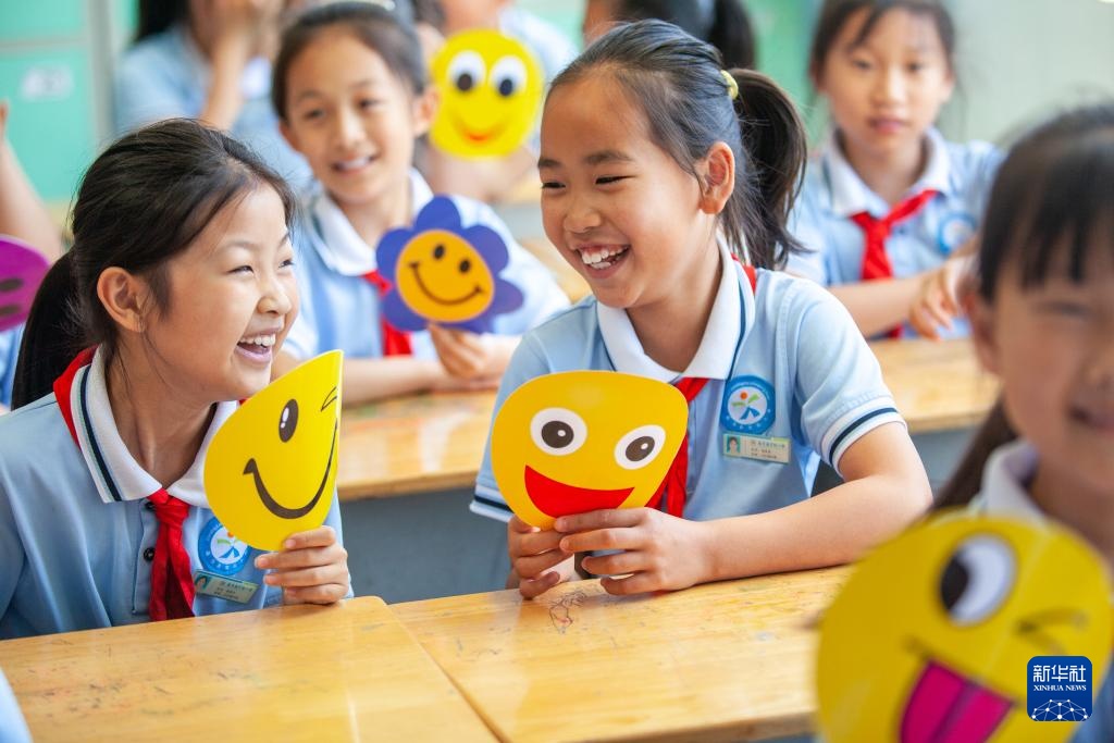 笑迎“世界微笑日”