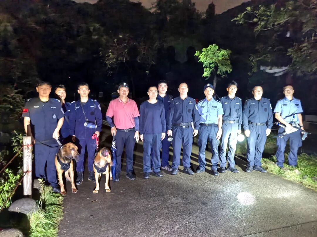 深圳一男子称妈妈在马峦山附近失联，公安冒雨连夜搜山18小时