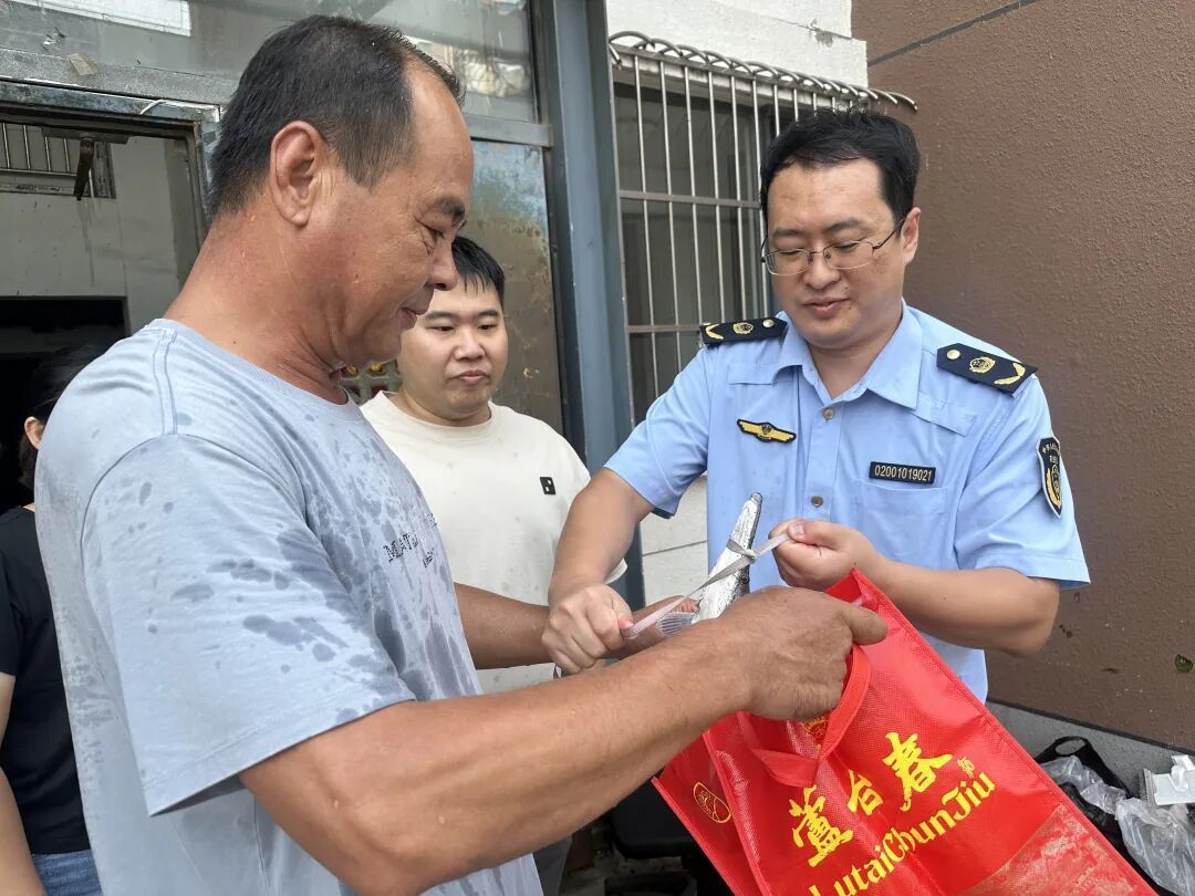 警惕 | 公园现70cm剧毒物种！天津也有过……