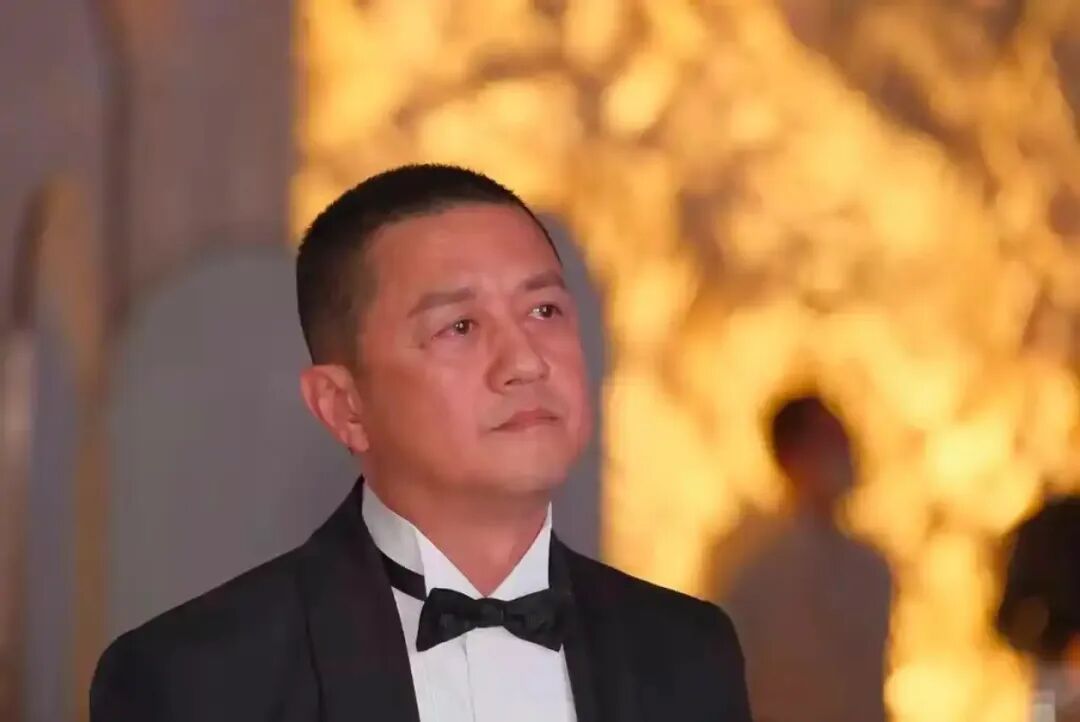 在香港募款336万被嘲“太寒酸”，李亚鹏回应：刚好够救河南平顶山400多个孩子，这是老天安排
