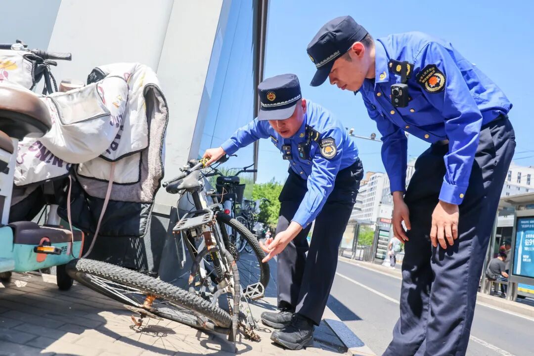 北京多部门联合行动！告知满7天无人认领，将清拖！