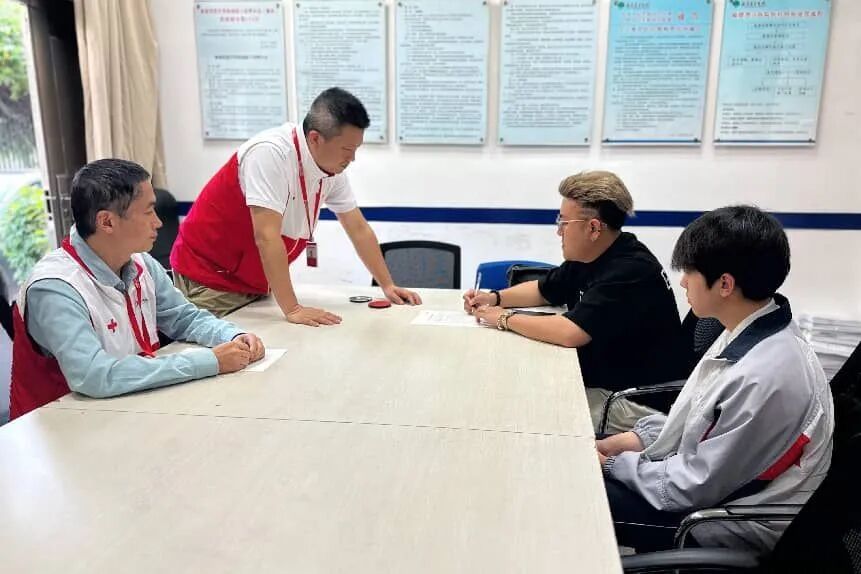 刚过完53岁生日，这位爱笑的妈妈留下了最后的“生命礼物”