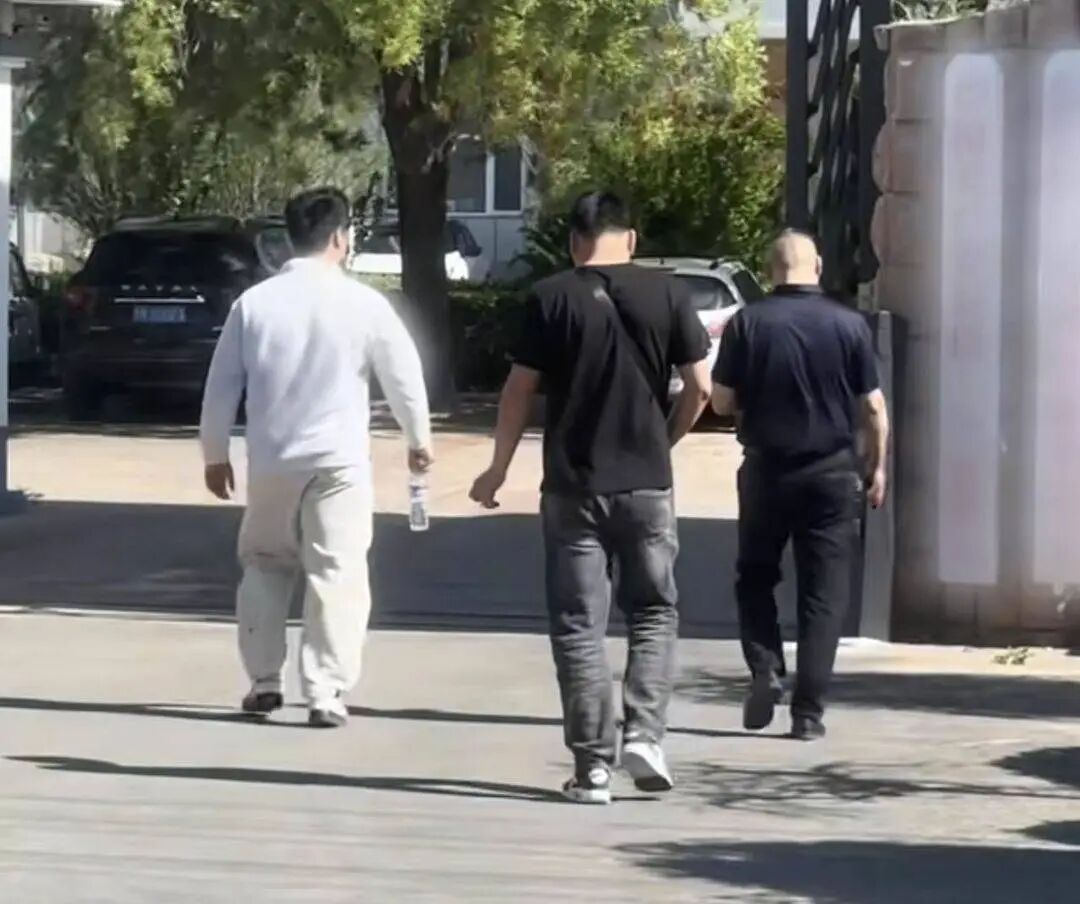 榴莲商家遭恶意“仅退款”，互助志愿者还原维权关键：翻垃圾桶非唯一证据