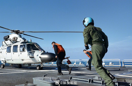 战鹰砺翅海天间！海军航空兵某团飞行训练