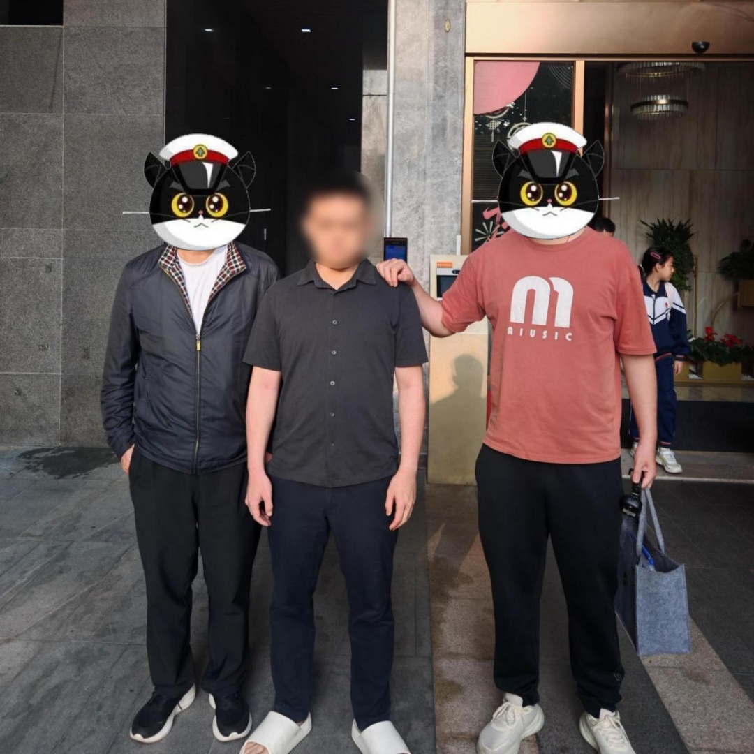 男子冒充“公务员”，长期与多位女性保持恋爱关系；警方：其已在香港登记结婚，育有一子，诈骗金额超百万元