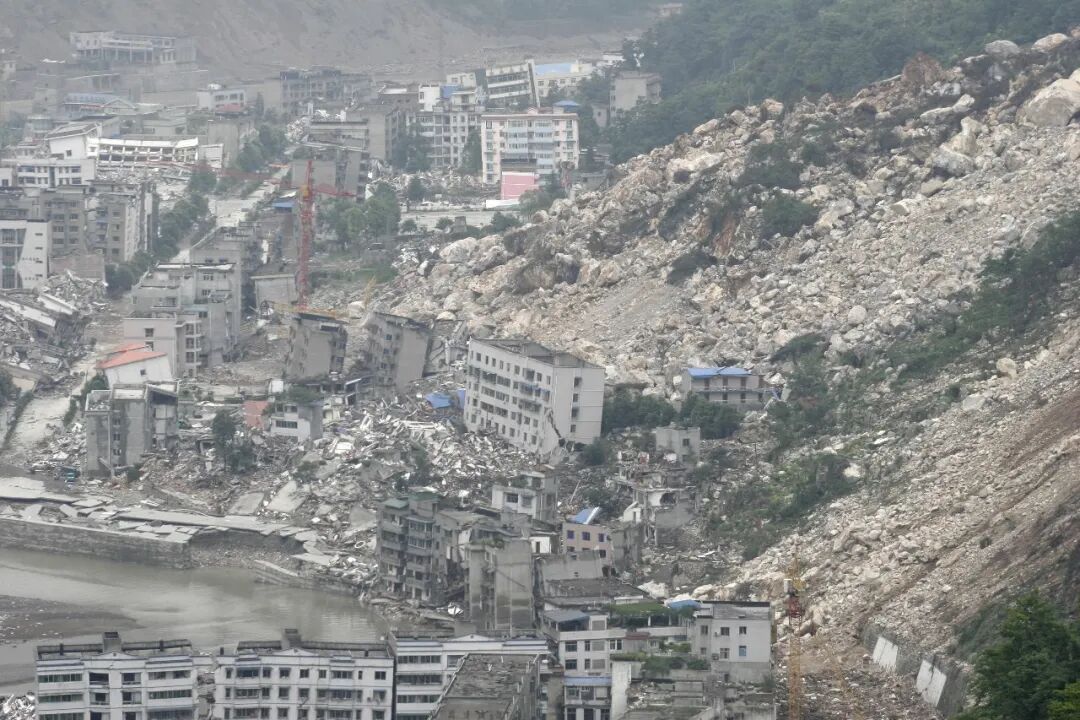 汶川大地震中被埋72小时的女孩,如今怎么样了? 汶川大地震中被埋72小时的女孩,如今怎么样了?