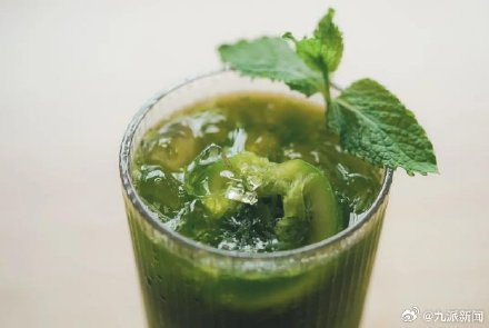 奶茶店卖手锤渣女柠檬红茶被罚