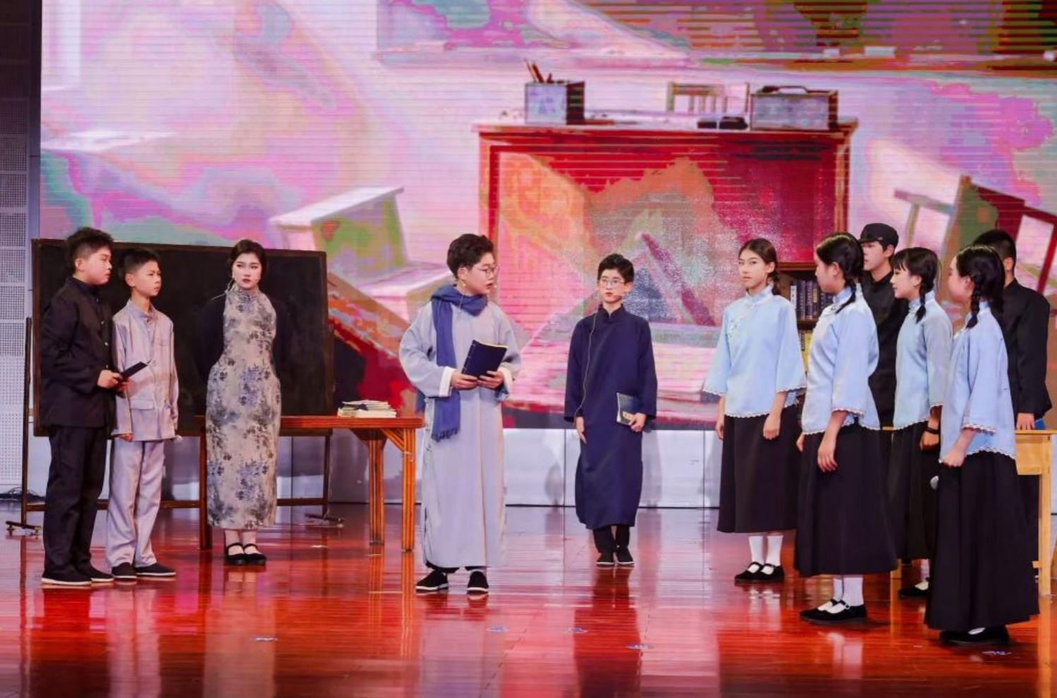 杭州上城：“五育”并举均衡发展 戏剧毕业秀演绎少年成长新风采