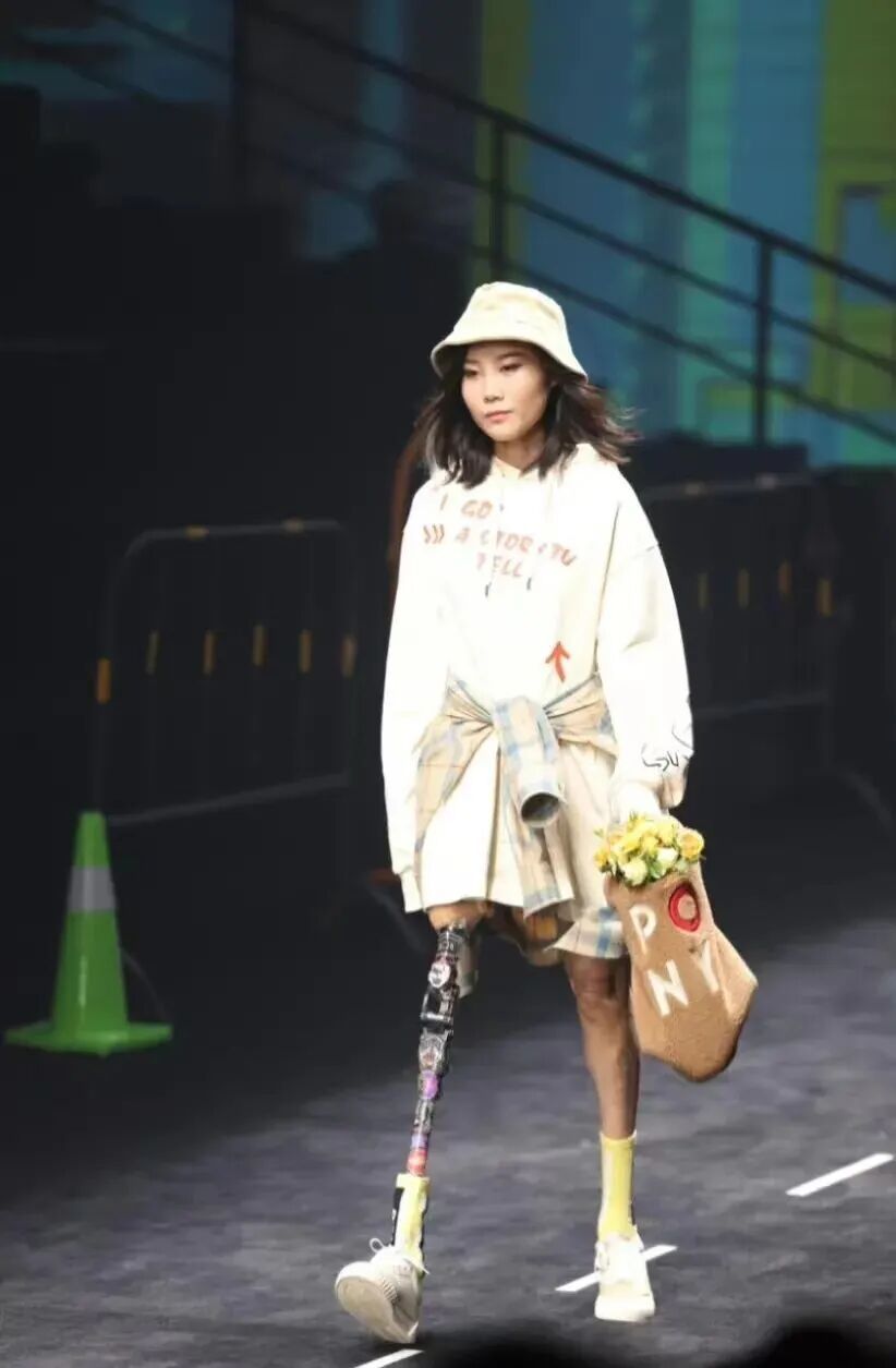 汶川大地震中被埋72小时的女孩,如今怎么样了? 汶川大地震中被埋72小时的女孩,如今怎么样了?