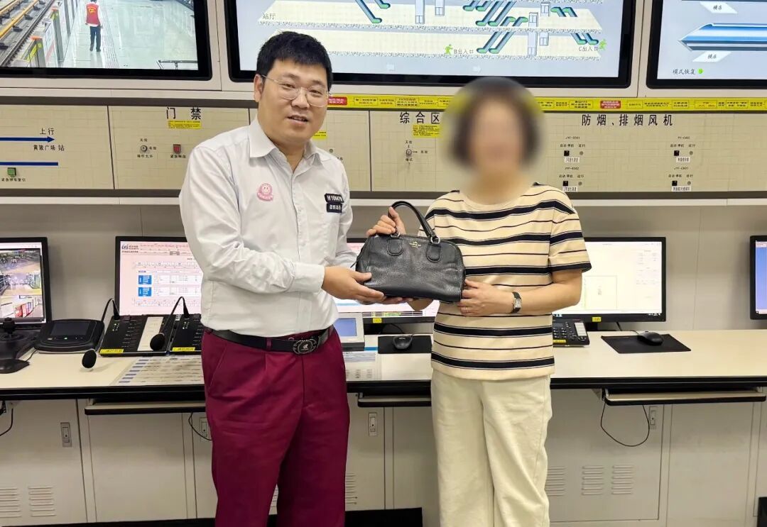 连续多起！背包、手机在武汉地铁里失而复得......