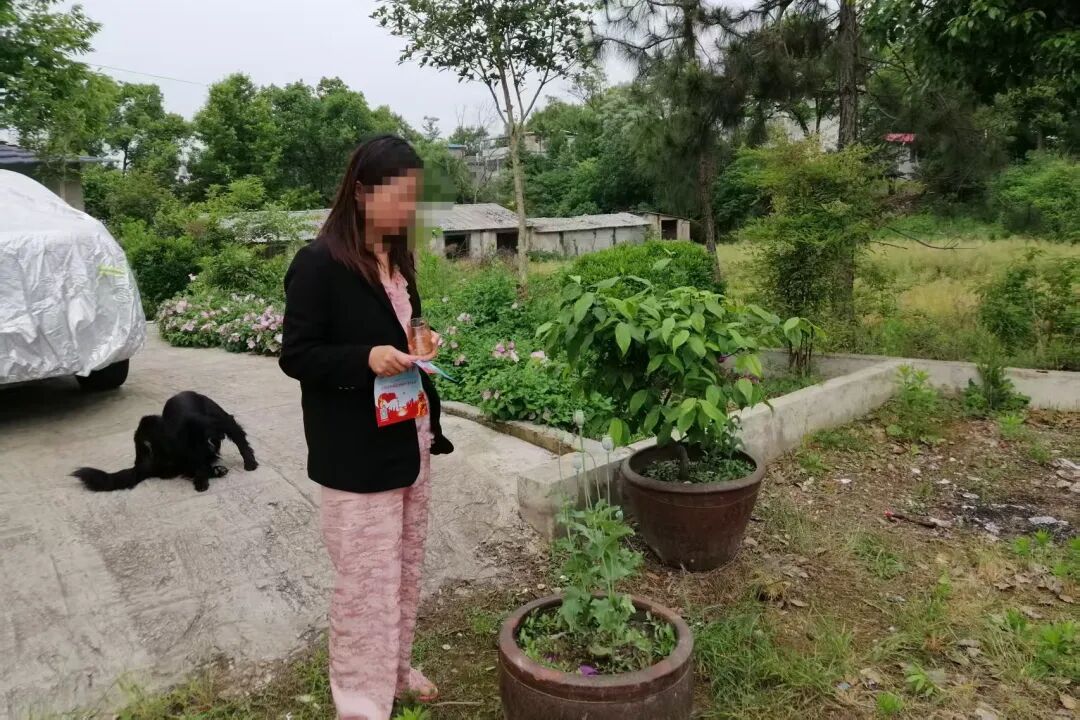 你说要赏花，但没说赏的是罂粟啊