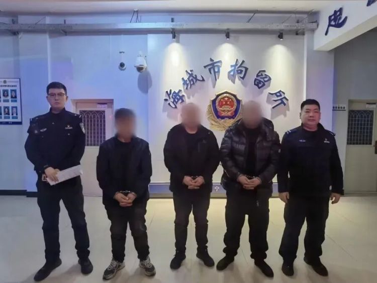 “喂，110吗？我举报我赌博！”