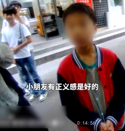小善举，大正义！小学生上了趟厕所，转而就报了个警