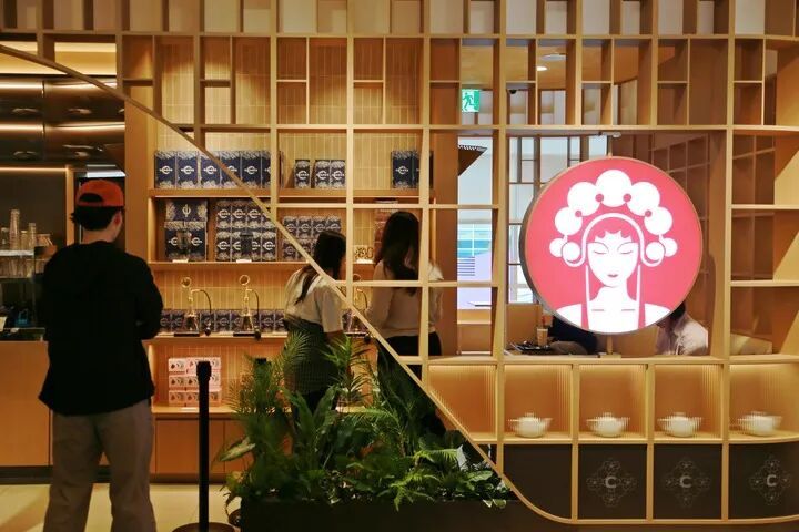 这样的场景，在首尔越来越频繁出现