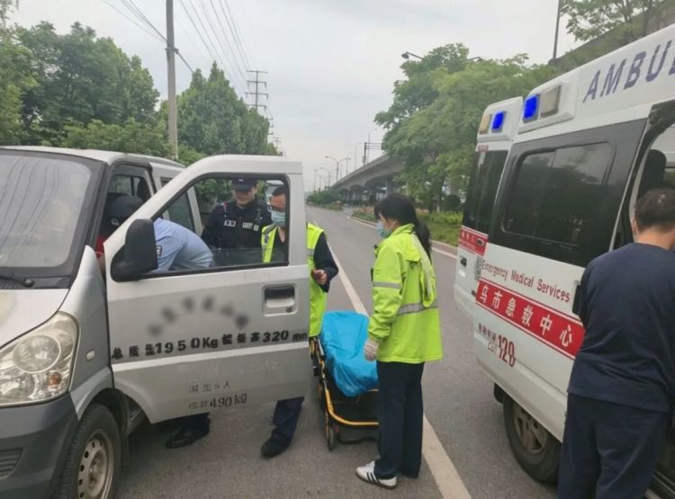 男子独自开车送货脑梗昏迷失联，儿子拨打报警电话：我爸找不到了