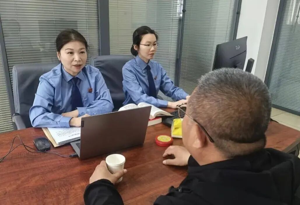 用车为朋友做抵押，却背上300余万元债务！一桩担保谜案被层层揭开真相