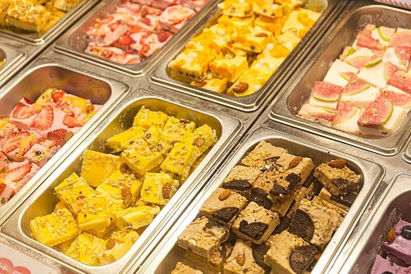 自助餐里加“饱腹剂”？没吃几口就撑？真相→