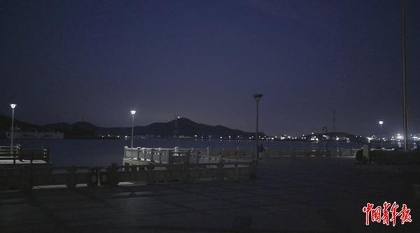 六旬环卫工11次跳海救人：自学心肺复苏 报酬分文不取