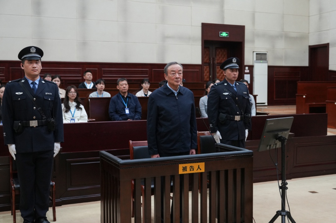 青岛市原副市长吴经建,受贿、利用影响力受贿一案一审宣判 青岛市原副市长吴经建,受贿、利用影响力受贿一案一审宣判