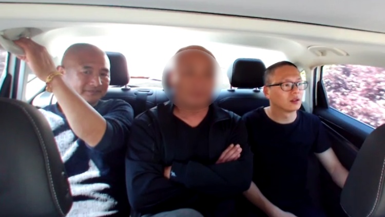 投币箱变“提款机”？浦东警方速擒充电桩“偷币贼”