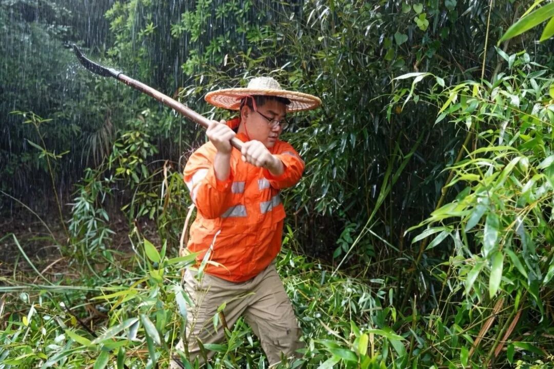 暴雨来袭,铁路人这样应对! 暴雨来袭,铁路人这样应对!