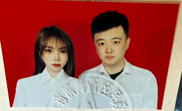 可怕！90后新婚夫妻同时被确诊,均已瘫痪!孩子也夭折，或与吃海鲜,养这种宠物有关