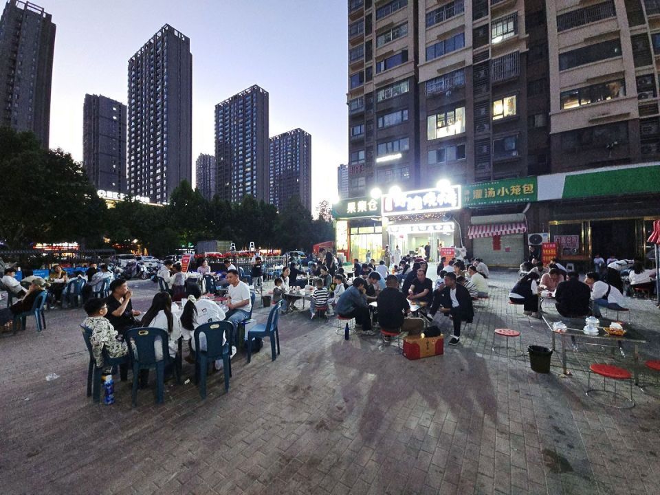 “我要去救一个素未谋面的小宝宝”，安徽一烧烤摊主带动多人加入中华骨髓库