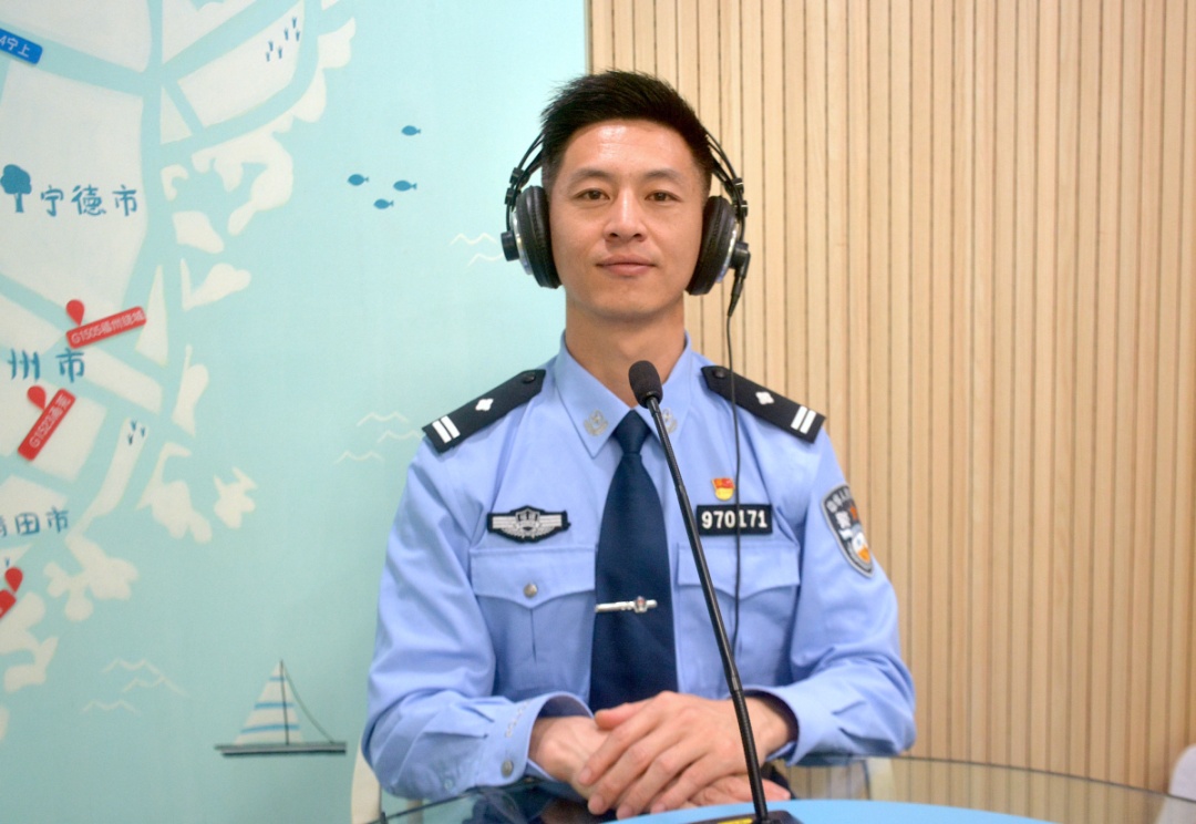 黄灯路口谁让谁？礼让斑马线到底怎么让？法律是否有明确规定？