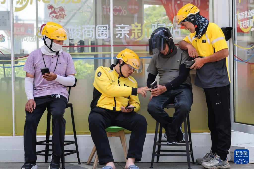 树立和践行正确政绩观丨江苏泰州：建好亲“新”驿站 服务新就业群体