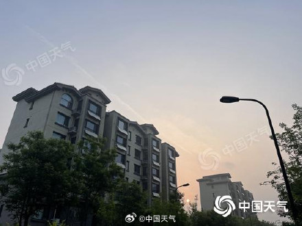 北京今日午后或现分散性雷雨体感闷热 周末将迎降雨降温 北京今日午后或现分散性雷雨体感闷热 周末将迎降雨降温