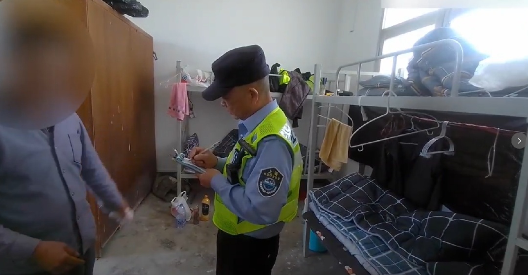 上海一男子手机充电时不翼而飞，2万余元被转走！密码是自己主动泄露的……