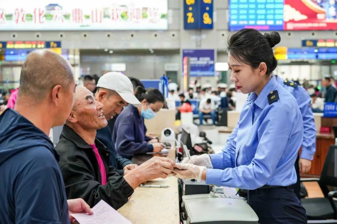车次后面带“敬”字的车票,今日起售! 车次后面带“敬”字的车票,今日起售!