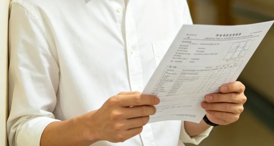 别忽视肾脏发出的求救信号！4大伤肾行为，很多人天天都在做→