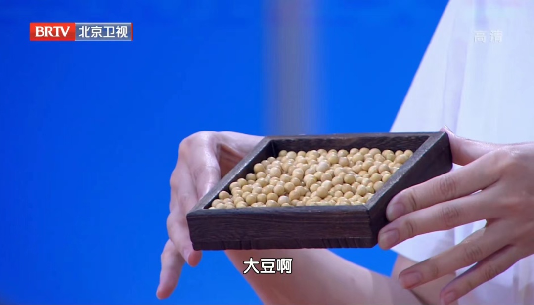 身上这种“肉”越多，晚年越长寿，63岁阿姨靠它逆转脂肪肝、高血脂，越活越精神