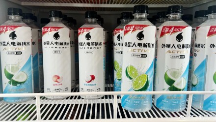 专家提醒高温做对专业补水