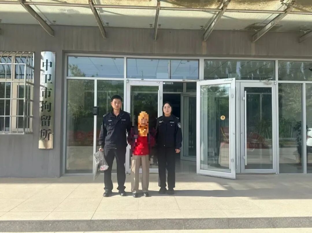 宁夏一女子因债务纠纷沟通未果，朝人泼粪，警方：性质十分恶劣，行政拘留10日