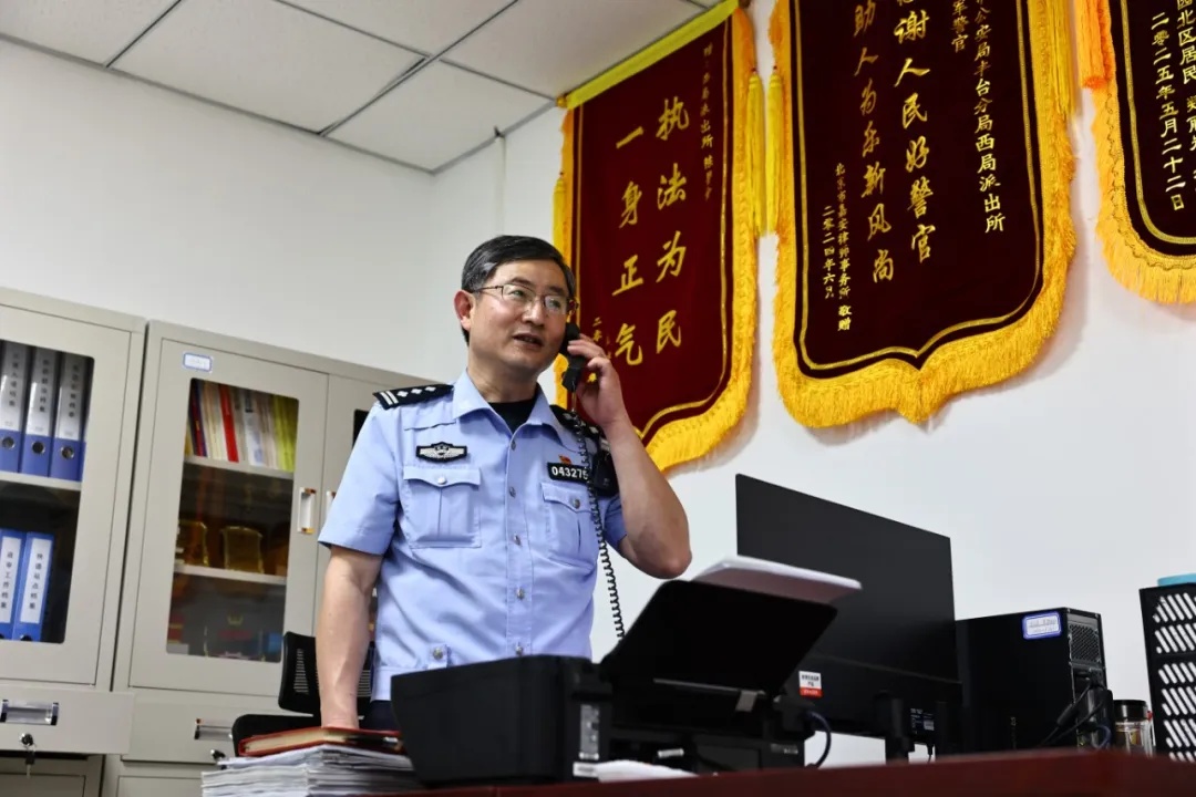 加了3000多名居民微信的社区民警，到底在忙什么？