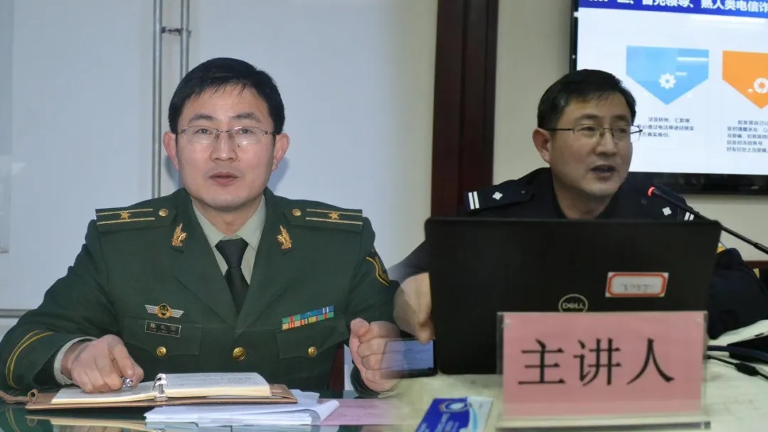 加了3000多名居民微信的社区民警，到底在忙什么？