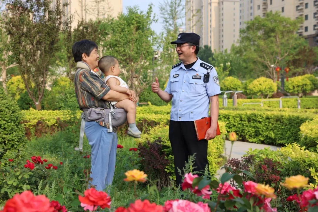 加了3000多名居民微信的社区民警，到底在忙什么？