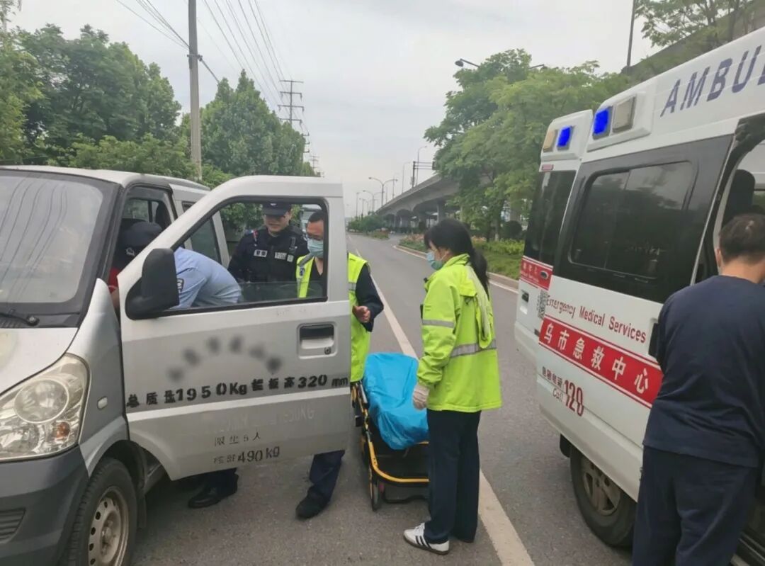 儿子一通电话，救回父亲一命