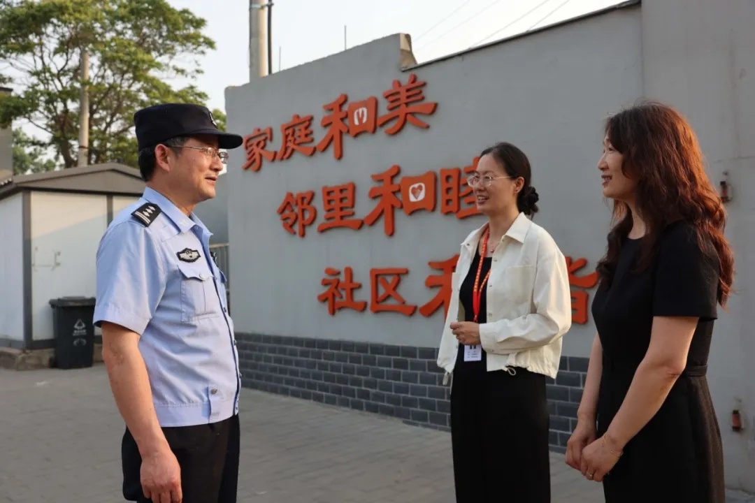 加了3000多名居民微信的社区民警，到底在忙什么？