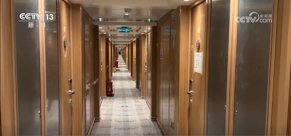 万吨国产巨轮试航！跟随记者探究“爱达·花城号”内部客房