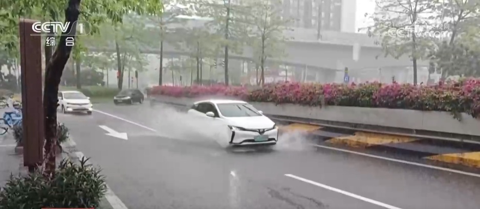 大范围降雨影响我国多地 各地全力做好强降雨防范应对工作 大范围降雨影响我国多地 各地全力做好强降雨防范应对工作